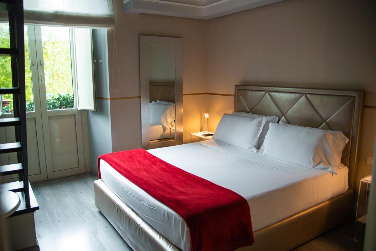 Luxury On The River Roma Exterior foto